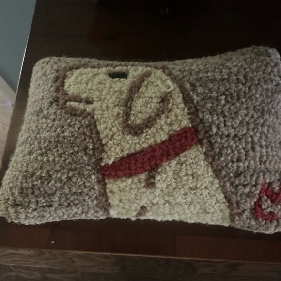 Labrador HANDHOOKED  RUG PILLOW by Chandler 4 Corners 8 by 12 - Picture 4 of 6